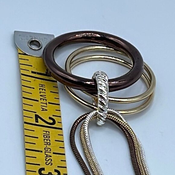 Triple strand mixed metals chains rings pendant necklace - Picture 7 of 10